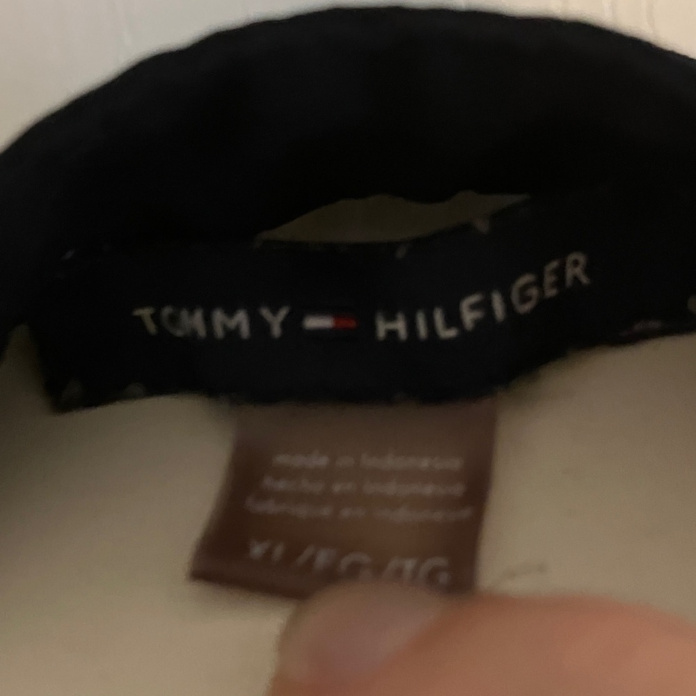 Tommy Hilfiger Black Sleeveless Blouse - Picture 2 of 5